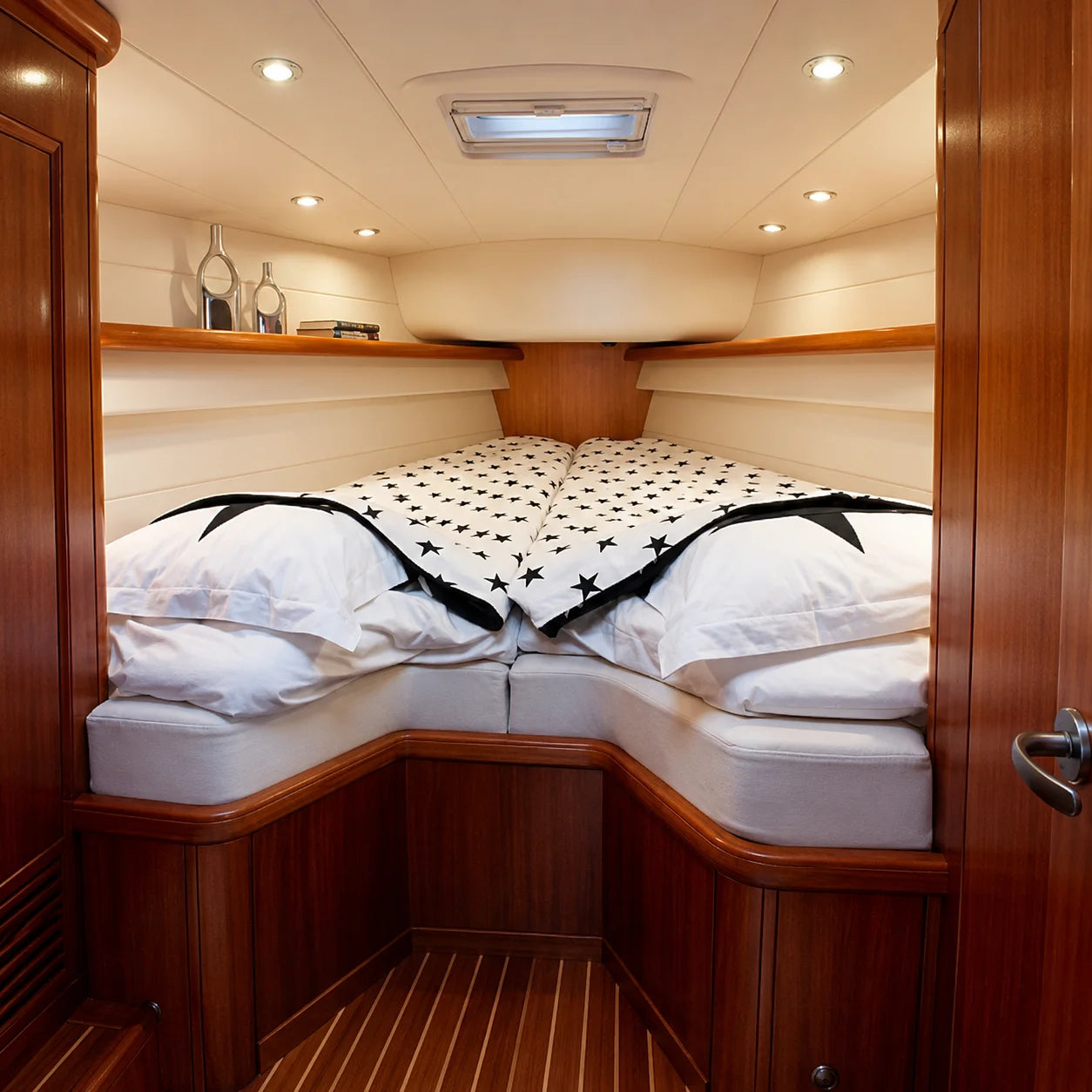 V berth cushions